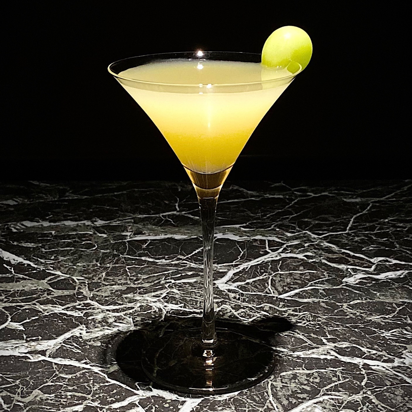 秋のCocktail「シャインマスカットのバンブー」